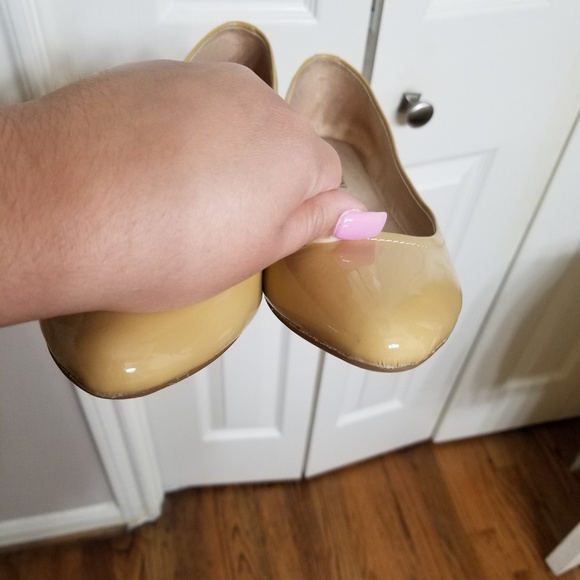 Nude flats - Picture 2 of 3